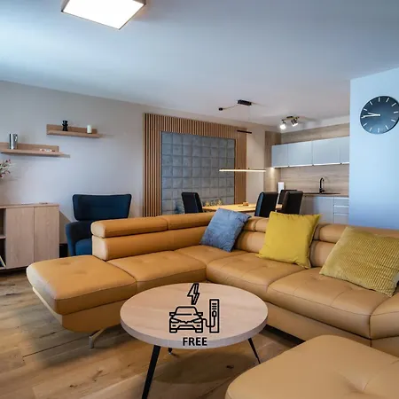 شقة Tatrystay Luxury Penthouse Podlesom & Free Evc